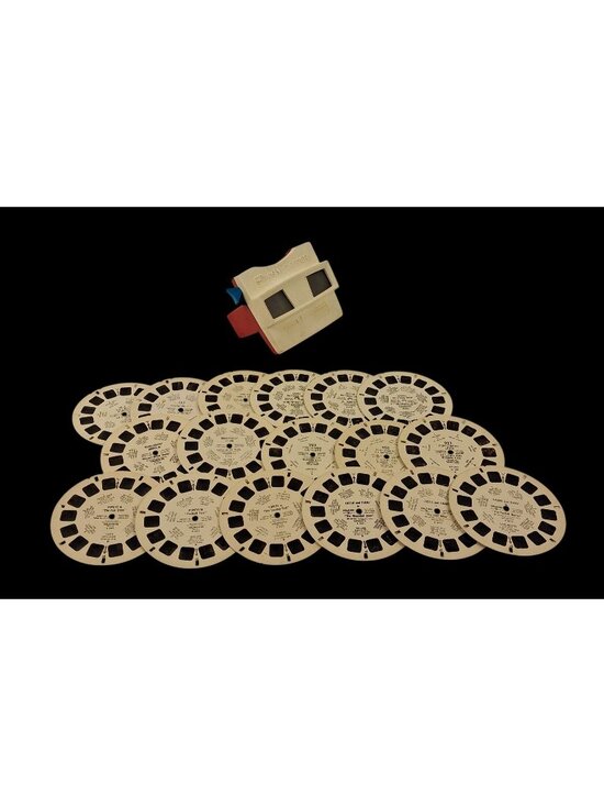 GAF Other - VTG GAF View-Master Red & White 3D Viewer With 14 Classic Reel Discs